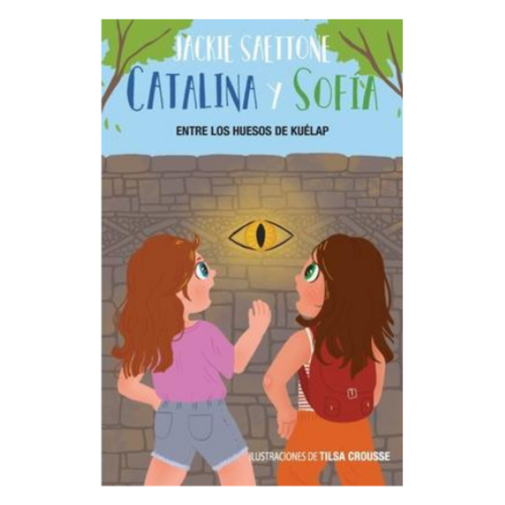 Catalina y Sofía entre los huesos de Kuélap